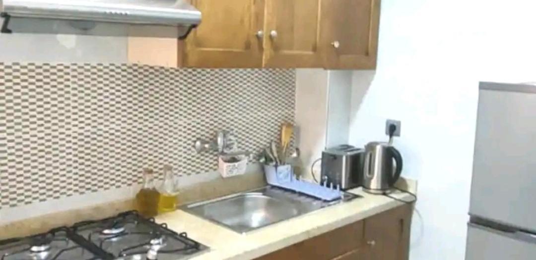 Nouvelle Appartement Climatise Pour Un Sejour De Top Tanger Exteriör bild
