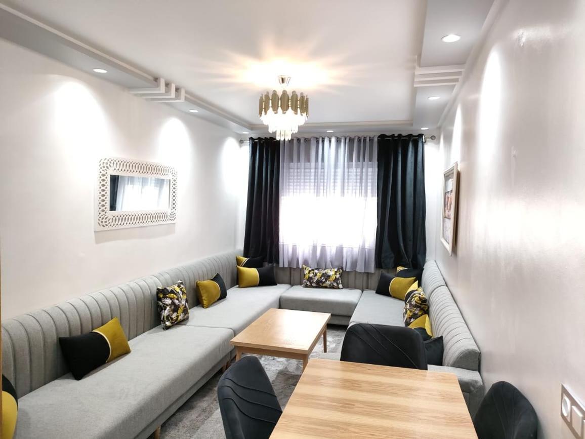 Nouvelle Appartement Climatise Pour Un Sejour De Top Tanger Exteriör bild